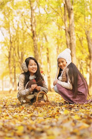 simsearch:859-03839388,k - Girls Enjoying In The Autumn Leaves Stock Photo - Rights-Managed, Code: 859-03839342