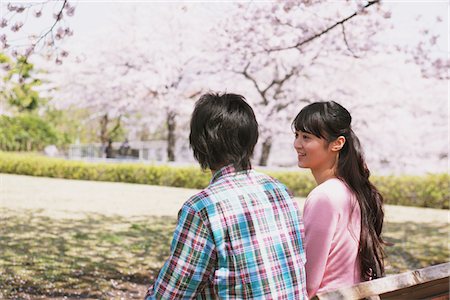 simsearch:859-06380299,k - Young Couple in Front of Cherry blossoms Stock Photo - Rights-Managed, Code: 859-03840221