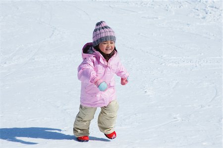 simsearch:614-07194495,k - Happy Small Girl Running In The Snow Stock Photo - Rights-Managed, Code: 859-03840656