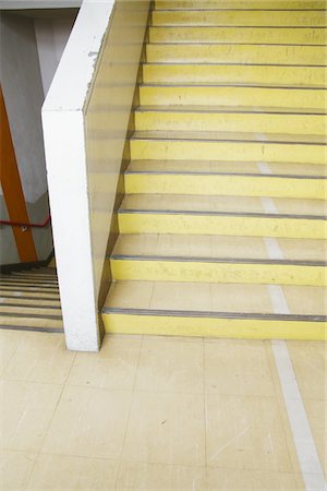 simsearch:859-03860960,k - Stairway In School Building Stock Photo - Rights-Managed, Code: 859-03860727