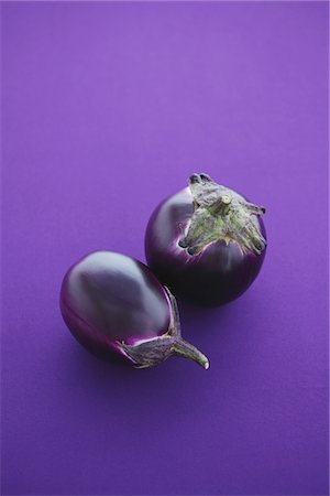 Italian Eggplants On Purple Background Stock Photo - Rights-Managed, Code: 859-03983148