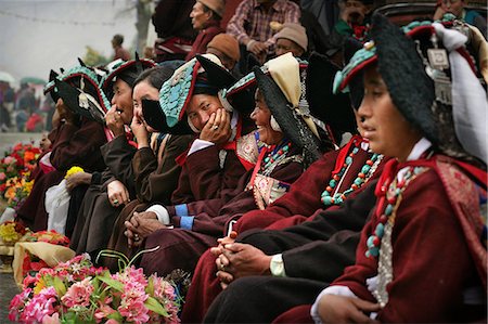 Robes traditionnelles au festival Diskyid, vallée de la Nubra, Leh, Ladakh, Inde Photographie de stock - Rights-Managed, Code: 851-02960385