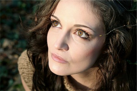 false eyelashes - dark haired woman, portrait Stock Photo - Rights-Managed, Code: 853-02914567