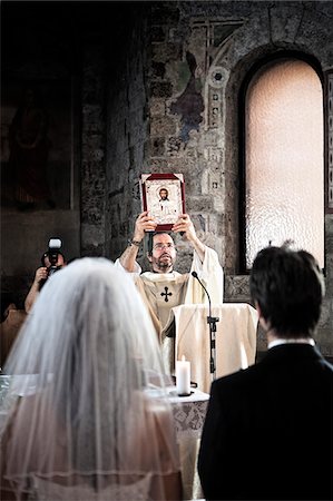 Italy, Umbria, catholic priest during the wedding liturgy Stock Photo - Rights-Managed, Code: 862-05998093