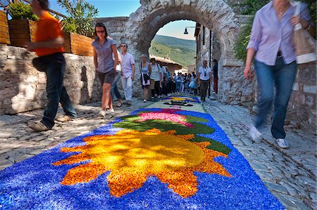 spello italy photos - Italy, Umbria, Perugia district, Spello, infiorata. Stock Photo - Rights-Managed, Code: 862-05998150