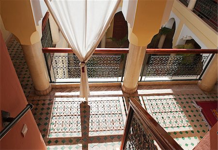 Étage supérieur d'un Riad traditionnel, Marrakech, Maroc Photographie de stock - Rights-Managed, Code: 862-05998682