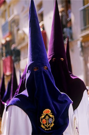 simsearch:841-06807735,k - Spain, Andalusia, Seville. Nazarenos during Semana Santa processions Stock Photo - Rights-Managed, Code: 862-05999311