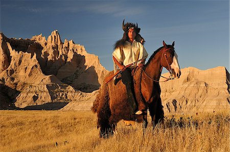 Lakota Indians in the Badlands of South Dakota, USA MR Foto de stock - Con derechos protegidos, Código: 862-06543398