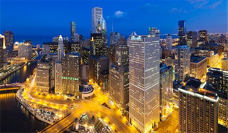 USA, Illinois, Chicago. Dusk view over the city. Photographie de stock - Rights-Managed, Code: 862-06543428