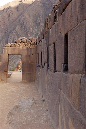 simsearch:862-06677365,k - South America, Peru, Cusco, Sacred Valley, Ollantaytambo. Terraces of intricate stonework punctuated with trapezoidal alcoves at the Inca ruins Stock Photo - Rights-Managed, Code: 862-06677343