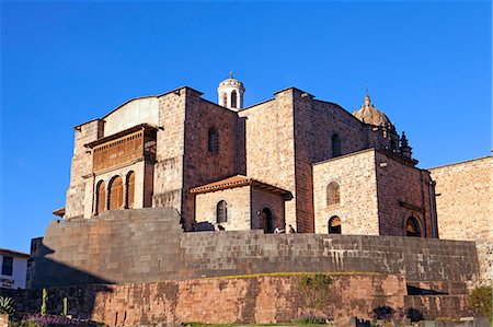South America, Peru, Cusco, Coricancha. The church and convent of Santo Domingo with the Inca Coricancha Inti Wasi, Temple of the Sun, below in the UNESCO World Heritage listed former Inca capital of Cusco Stock Photo - Rights-Managed, Code: 862-06677357