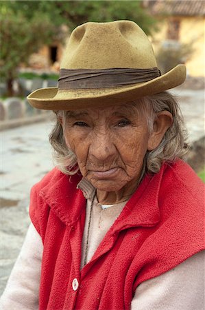 simsearch:862-06677365,k - South America, Peru, Cusco. A Quechua woman with cataracts wearing a montera hat Stock Photo - Rights-Managed, Code: 862-06677378