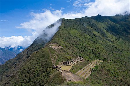 simsearch:862-06677365,k - South America, Peru, Cusco, Choquequirao. Terraces, plazas and buildings at the Inca city of Choquequirao built by Tupac Inca Yupanqui and Huayna Capac and situated above the Apurimac valley with mountains of the Salkantay range Stock Photo - Rights-Managed, Code: 862-06677413