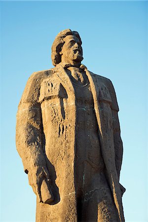simsearch:862-06825141,k - Europe, Bulgaria, Shipka, Vasil Levski statue Stock Photo - Rights-Managed, Code: 862-06825081