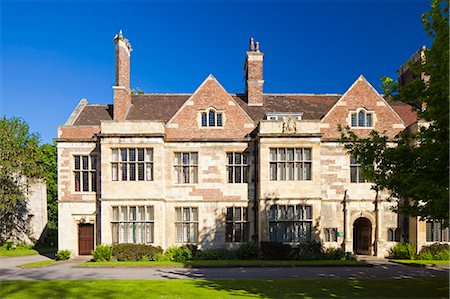 simsearch:845-05838406,k - United Kingdom, England, North Yorkshire, York. The Kings Manor represents the city centre location of the University of York. Stock Photo - Rights-Managed, Code: 862-06825317