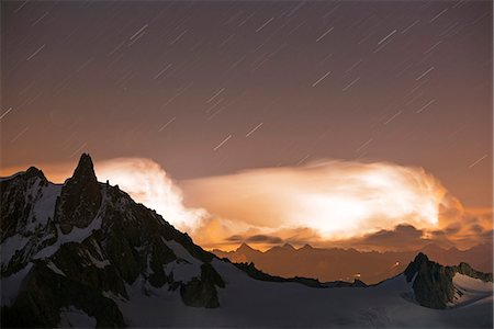 flashing - Europe, France, Haute Savoie, Rhone Alps, Chamonix Valley, electrical storm Stock Photo - Rights-Managed, Code: 862-06825446