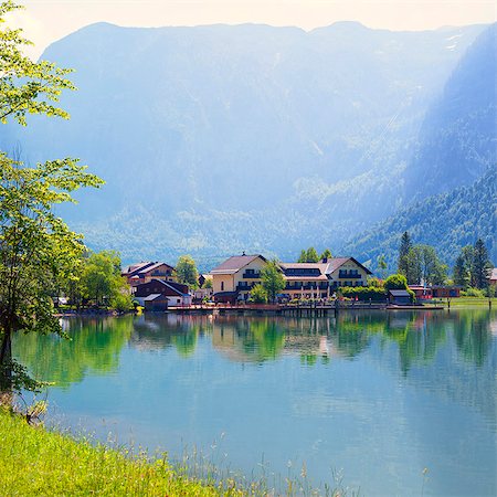 Austria, Osterreich. Upper Austria, Oberosterreich. Traunsee lake. Obertraun. Photographie de stock - Rights-Managed, Code: 862-07689787