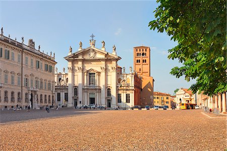 simsearch:862-07690164,k - Italy, Lombardy, Mantova district, Mantua, The Cathedral in Sordello Square Stock Photo - Rights-Managed, Code: 862-07690154