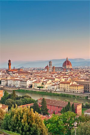 simsearch:862-07690164,k - Italy, Italia. Tuscany, Toscana. Firenze district. Florence, Firenze. Duomo Santa Maria del Fiore,  View over the city from Michelangelo square Stock Photo - Rights-Managed, Code: 862-07690198