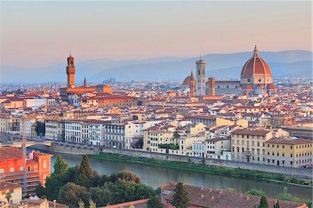 simsearch:862-07690164,k - Italy, Italia. Tuscany, Toscana. Firenze district. Florence, Firenze. Duomo Santa Maria del Fiore,  View over the city from Michelangelo square Stock Photo - Rights-Managed, Code: 862-07690199