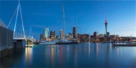 simsearch:862-07690507,k - Viaduct Harbour and skyline at dusk, Auckland, North Island, New Zealand Photographie de stock - Rights-Managed, Code: 862-07690497