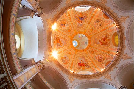 Germany, Saxony, Dresden. Cupola of the recently restored Dresden Frauenkirche. Stock Photo - Rights-Managed, Code: 862-07909831