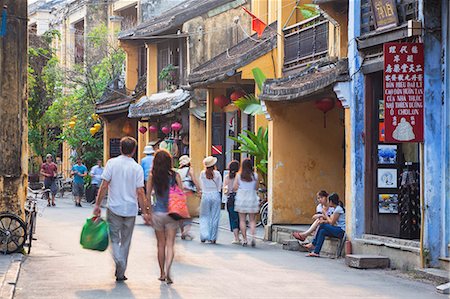 Street scene, Hoi An (UNESCO World Heritage Site), Quang Ham, Vietnam Stock Photo - Rights-Managed, Code: 862-07911082