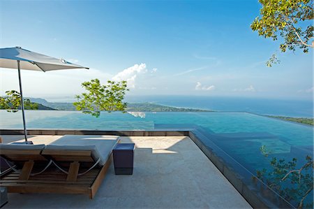 Costa Rica, Uvita, Villa Kura. The view down to the Pacific from the infinity pool. Stock Photo - Rights-Managed, Code: 862-08090089