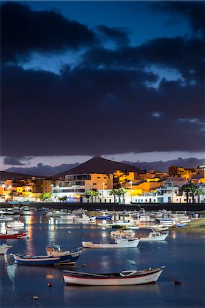 simsearch:862-05999254,k - Charco de San Gines at dusk, Arrecife, Lanzarote, Canary Islands, Spain Photographie de stock - Rights-Managed, Code: 862-08091208