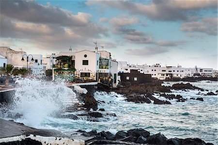 simsearch:862-05999254,k - Rough sea, Punta de Mujeres, Lanzarote, Canary Islands, Spain Photographie de stock - Rights-Managed, Code: 862-08091232