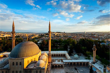 Turkey, Eastern Anatolia, Sanliurfa   Urfa, Dergah, Mevlid i Halil Mosque Stock Photo - Rights-Managed, Code: 862-08274017