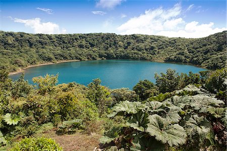 simsearch:862-07495921,k - Central America, Costa Rica, Poas volcano   a crater lake at the active 2,708 metre (8,885 ft) stratovolcano in central Costa Rica Stock Photo - Rights-Managed, Code: 862-08272953