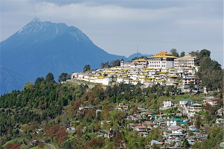 India, Arunachal Pradesh, Tawang. Perched at the tip of a lofty ridge near Bhutan and Tibet, 17th century Tawang Monastery is among the largest Tibetan Buddhist monasteries in India. Stock Photo - Rights-Managed, Code: 862-08273293
