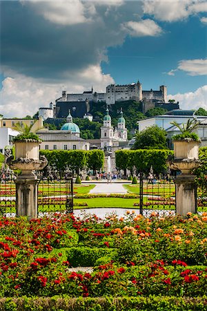 Mirabell gardens with Cathedral and Hohensalzburg castle in the background, Salzburg, Austria Stock Photo - Rights-Managed, Code: 862-08698667