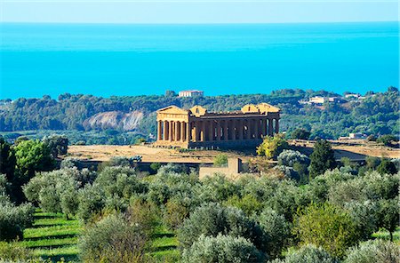 symbolic - Temple of Concordia, Valley of the Temples, Agrigento, Sicily, Italy. Stock Photo - Rights-Managed, Code: 862-08699471