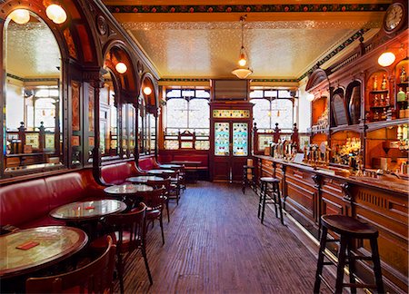 european cafe bar - UK, Scotland, Lothian, Edinburgh, Interior view of the Bennets Bar. Stock Photo - Rights-Managed, Code: 862-08699853