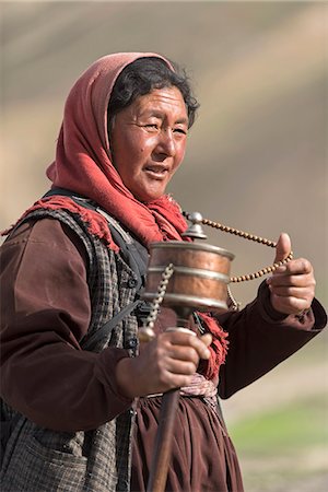 people ladakh - Ladakhi woman with prayer wheel, Indus Valley Stock Photo - Rights-Managed, Code: 862-08704892