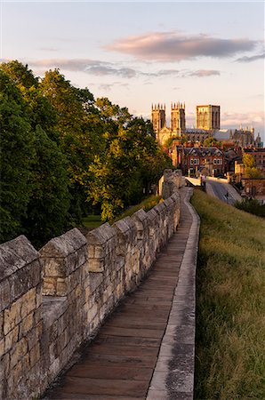simsearch:841-03868215,k - Europe, United Kingdom, England, North Yorkshire, York, York Minster, York Minster Exterior Stock Photo - Rights-Managed, Code: 862-08718604