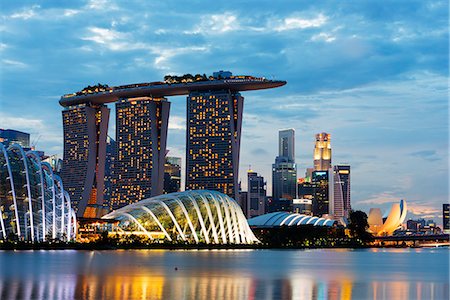 simsearch:700-05609425,k - South East Asia, Singapore, Gardens by the Bay, Cloud Forest, Flower Dome, Marina Bay Sands Hotel and Casino, Arts and Science Museum Stock Photo - Rights-Managed, Code: 862-08719500