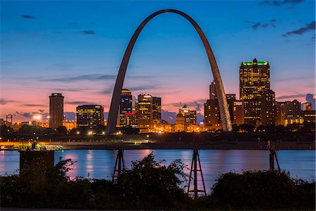 USA, Missouri, St.Louis, Mississippi river, Route 66, along the shores of East St.Louis Stock Photo - Rights-Managed, Code: 862-08719964