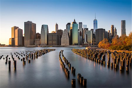 simsearch:862-08091471,k - Lower Manhattan skyline at sunset from Brooklyn Bridge Park, Brooklyn, New York, USA Stock Photo - Rights-Managed, Code: 862-08720015