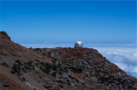 Observatorio astrofisico del roque de los Muchachos on the rim of The Caldera de Taburiente Foto de stock - Con derechos protegidos, Código: 862-03354214