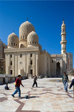 Childern play football in front of the Abu Al-Abbas Al-Mursi Mosque,Alexandria,Egypt Stock Photo - Rights-Managed, Code: 862-03352860