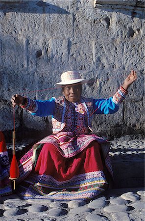 simsearch:862-03360742,k - Quechua woman spinning wool. Stock Photo - Rights-Managed, Code: 862-03360438