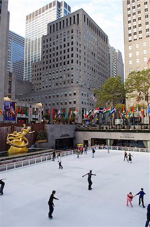 Ice skaters on the rink at the Rockefeller Center Stock Photo - Rights-Managed, Code: 862-03437425