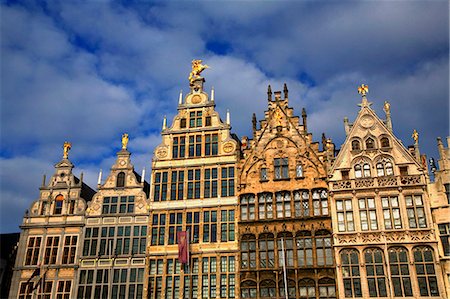 Belgium, Flanders, Antwerp; The decorative merchant houses in the Grote Markt Foto de stock - Con derechos protegidos, Código: 862-03710380