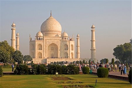 simsearch:841-07600089,k - View of Taj Mahal across Paradise Gardens,Agra,India Foto de stock - Con derechos protegidos, Código: 862-03711934