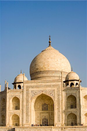 simsearch:862-03711843,k - Close view towards the Mausoleum of Taj Mahal,Agra. India Stock Photo - Rights-Managed, Code: 862-03711945