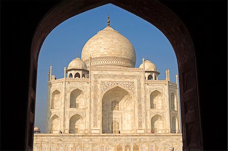simsearch:841-07600089,k - Taj Mahal viewed through Islamic Archway,Agra. India Foto de stock - Con derechos protegidos, Código: 862-03711949