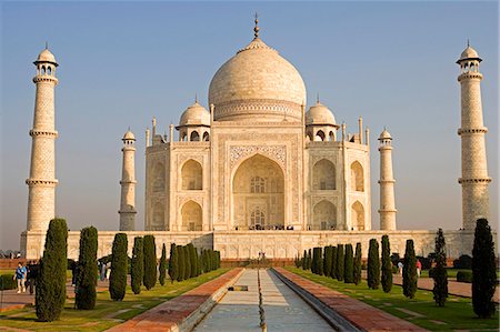 simsearch:862-03711843,k - Close view towards the Mausoleum of Taj Mahal,Agra. India Stock Photo - Rights-Managed, Code: 862-03711942